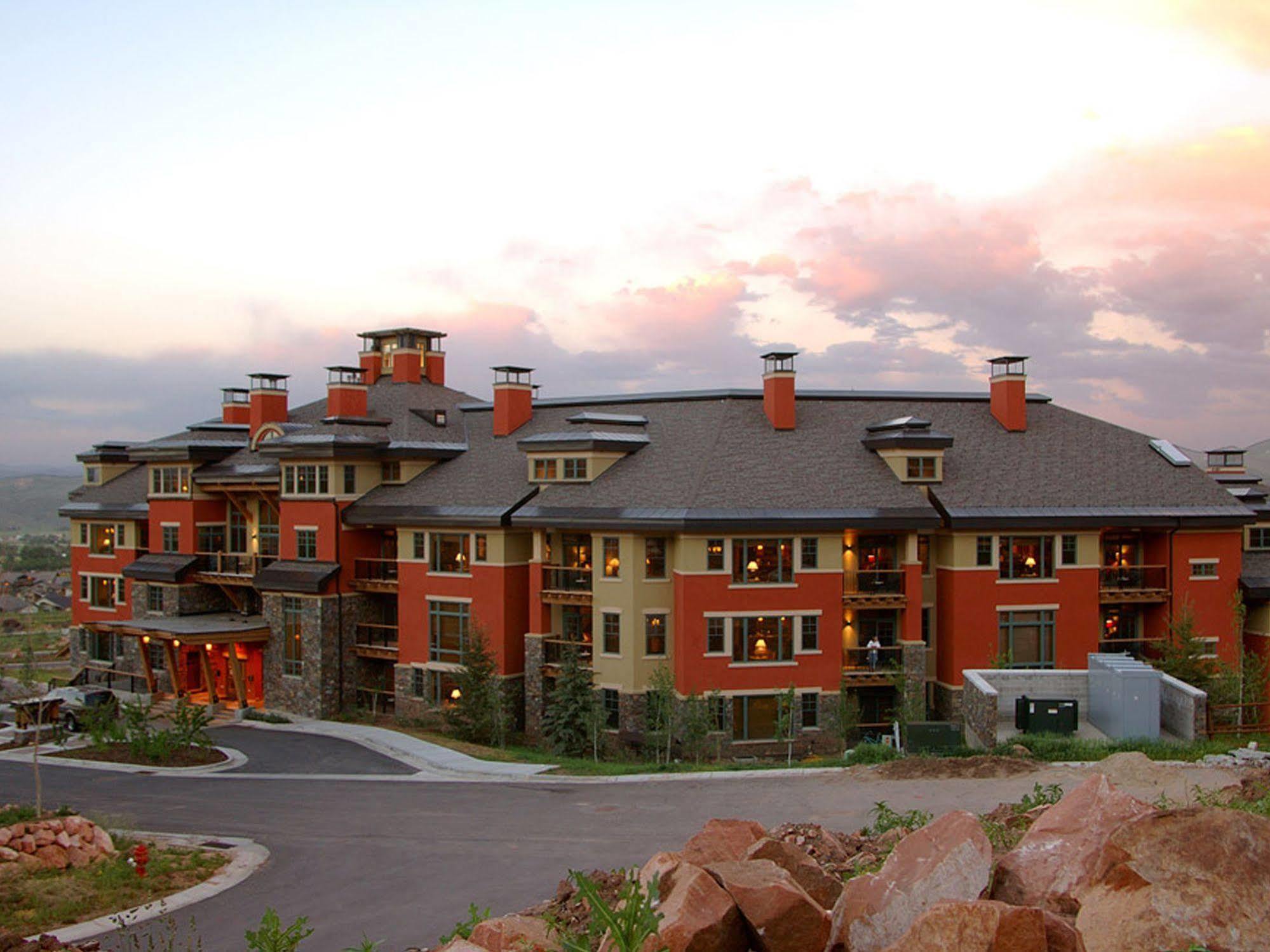 Raintree'S The Miners Club Парк Сити Екстериор снимка